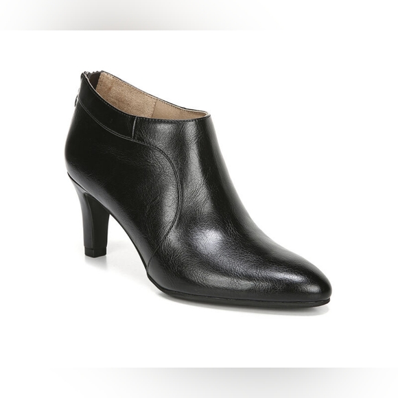 Sleek & sophisticated, this comfy bootie adds a chic feel from work to weekend & - Picture 2 of 6